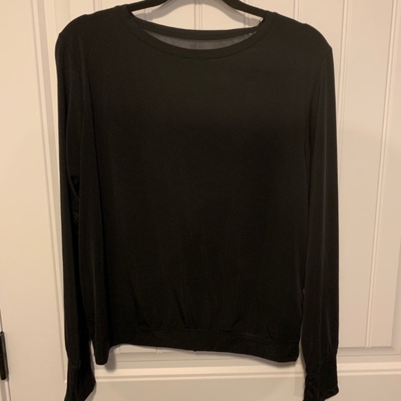 Zyia Mesh Back Long Sleeve Shirt p1. - Picture 3 of 6